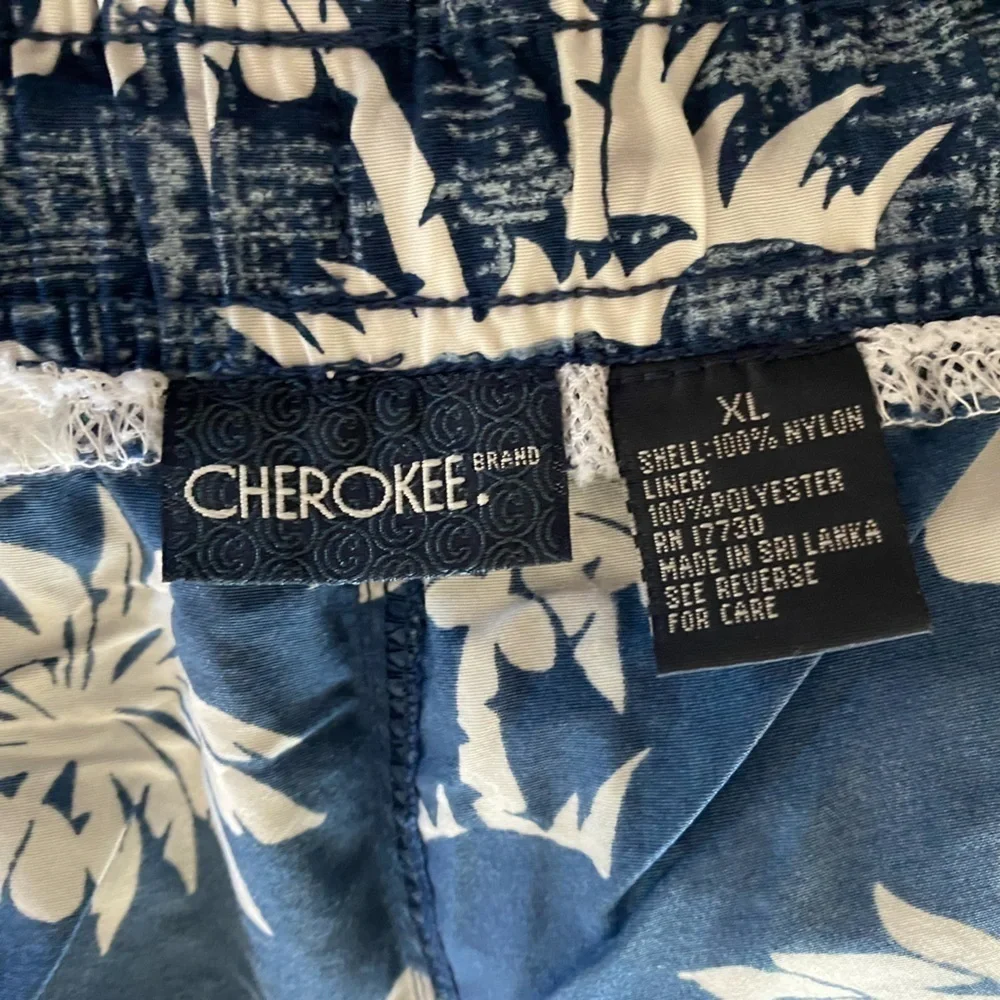 Vintage Cherokee Men’s Swim Shorts / Trunks Blue & White Hawaiian Print Size XL
